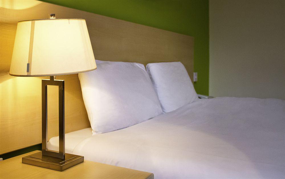 Ibis Styles London Walthamstow Hotel Exterior photo