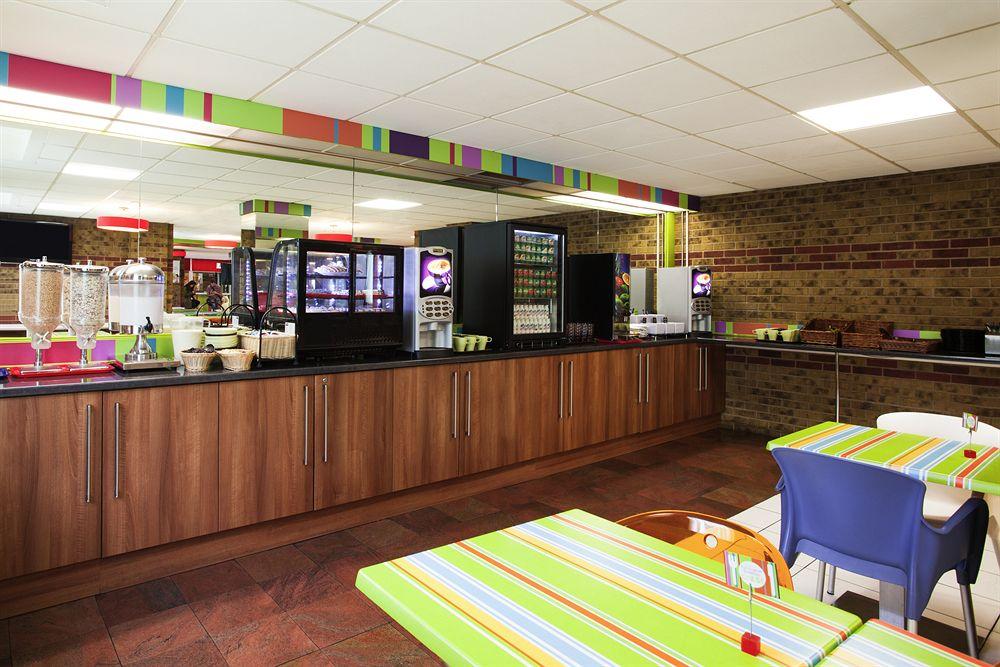 Ibis Styles London Walthamstow Hotel Exterior photo