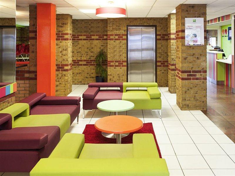 Ibis Styles London Walthamstow Hotel Exterior photo