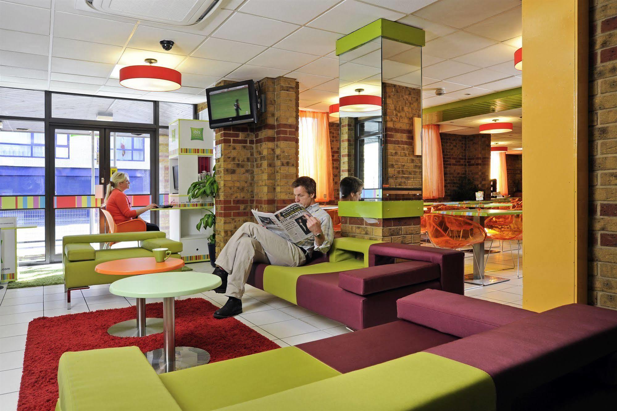 Ibis Styles London Walthamstow Hotel Exterior photo